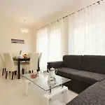 With A Parking Space - 12203 شقة