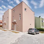 شقة With A Parking Space - 12203 زادار