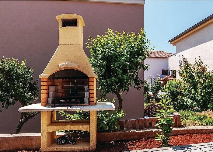 With A Parking Space - 12203 Lägenhet *