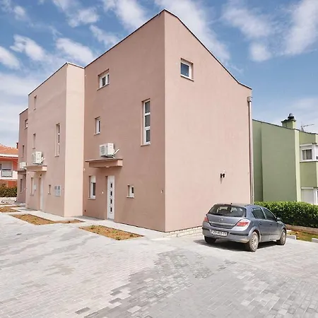 Apartment With A Parking Space - 12203 Zadar