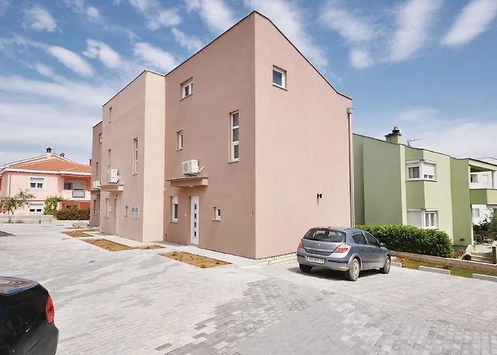 דירה With A Parking Space - 12203 זאדאר