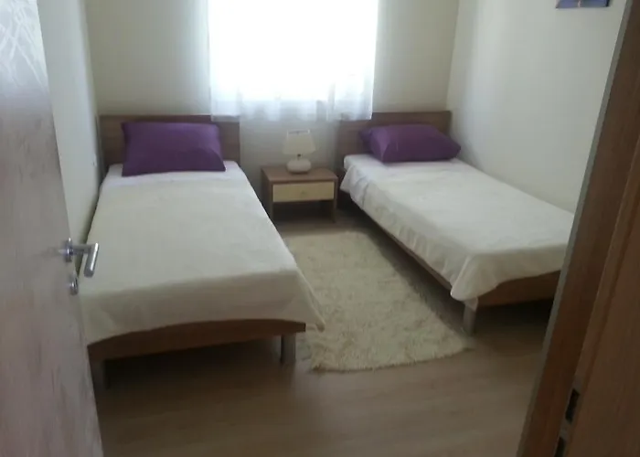 With A Parking Space - 12203 *